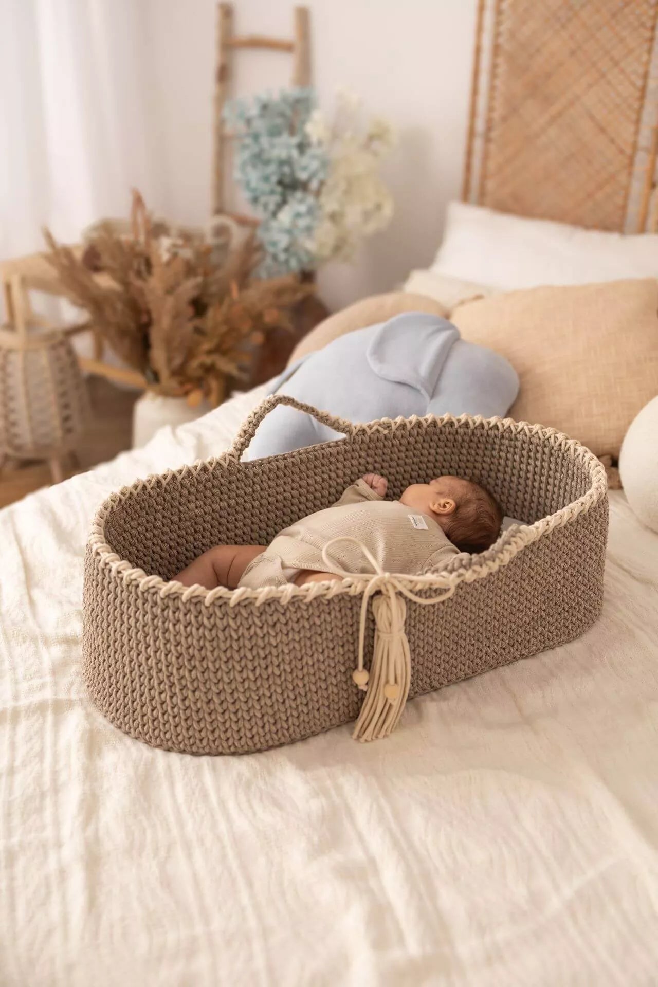 Handmade Crochet Moses Basket Two-Tone (2 variants)